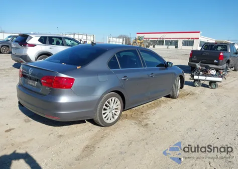 2014 Volkswagen Jetta 2.0L Tdi from USA, damaged, VIN 3VWLL7AJ8EM391596